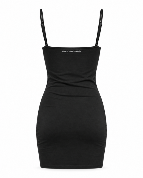 FTC Conquer Dress in Schwarz – freigestellte Rückansicht ohne Person, digitale Produktvisualisierung